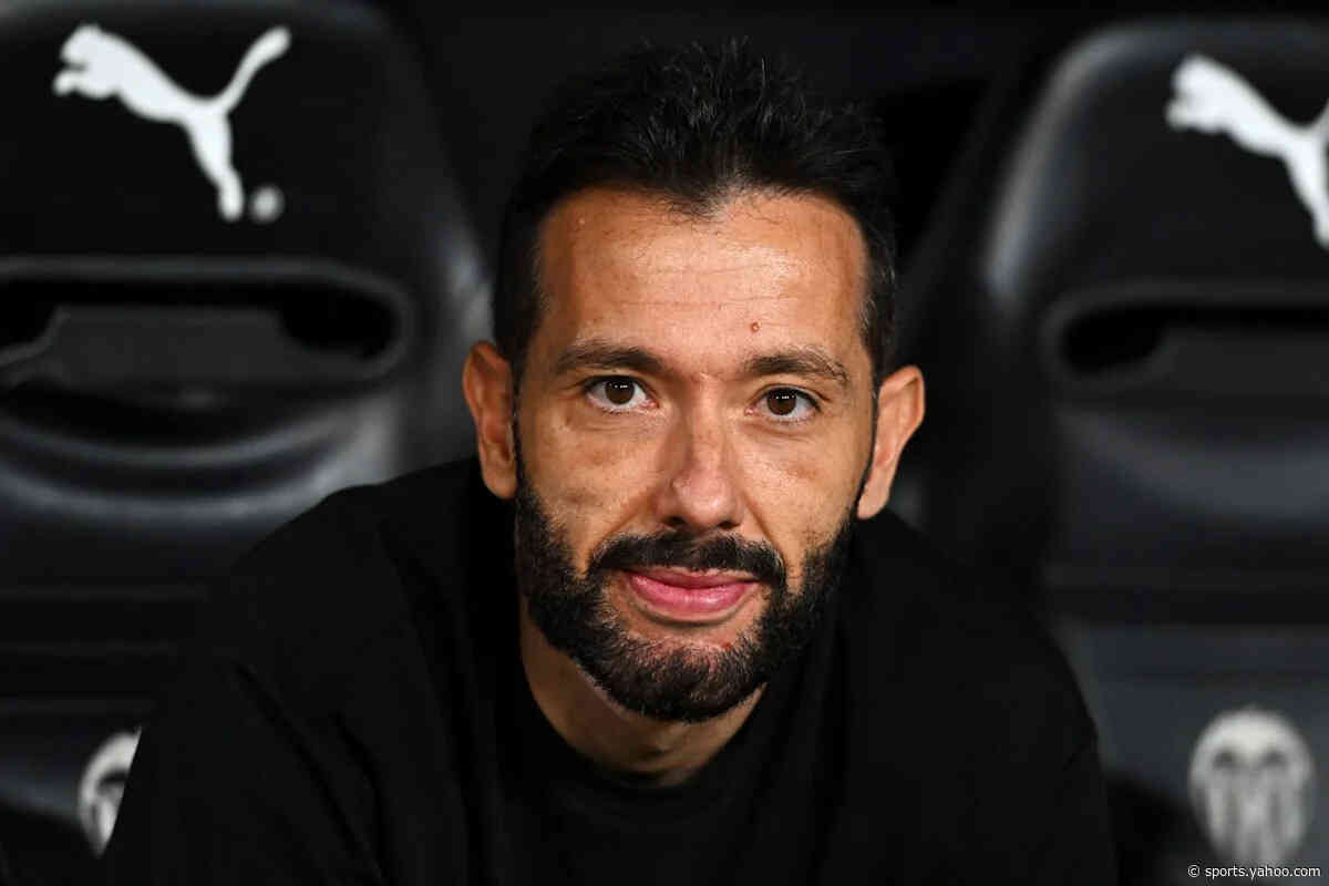 Valencia manager highlights Barcelona quality ahead of La Liga clash – “They are the champions”