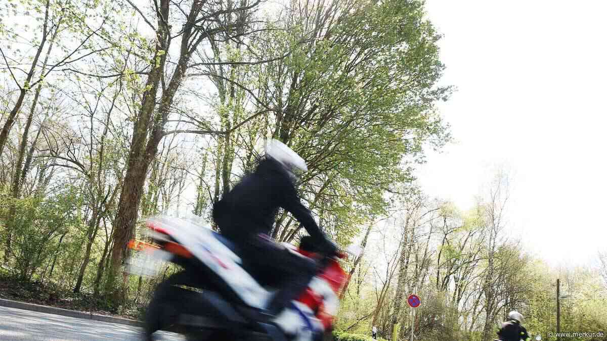 Tödlicher Unfall im Berchtesgadener Land – Motorradfahrerin prallt in Reisebus