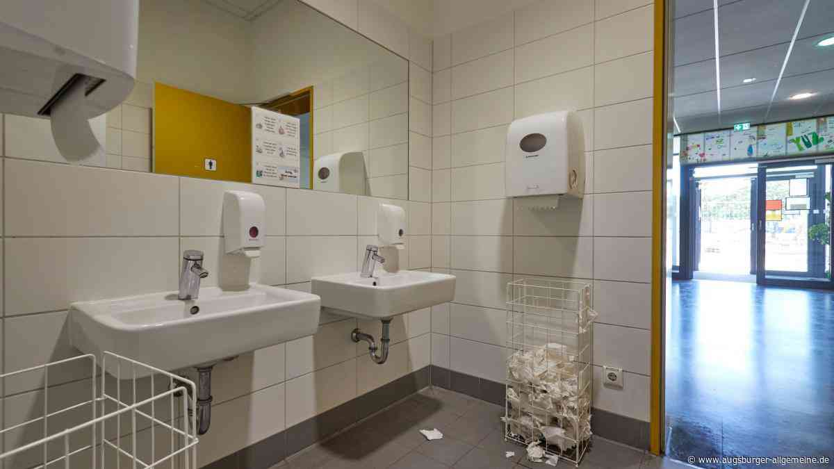 Defekt und verdreckt: So schlimm sieht es auf Bayerns Schultoiletten aus