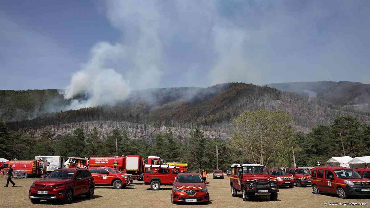 Tientallen evacuaties vanwege grote natuurbrand in Zuid-Frankrijk