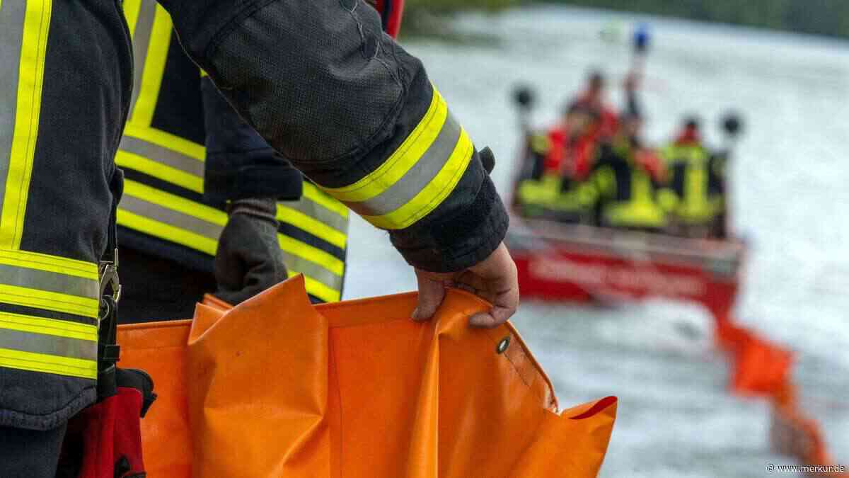 Kapitän pumpt Diesel in die Donau: Langer Ölfilm zieht durch Passau – Geruch tagelang spürbar