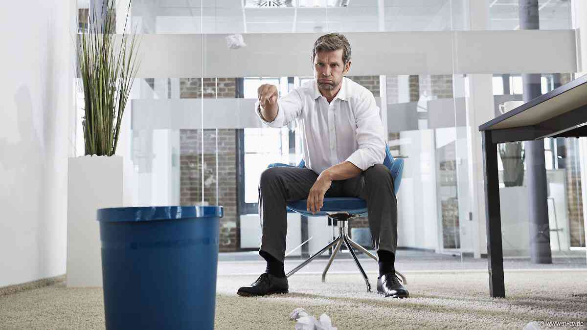 Jobwechsel geplant: Unglücklich im Job? - Das ist keine gute Wechsel-Motivation!