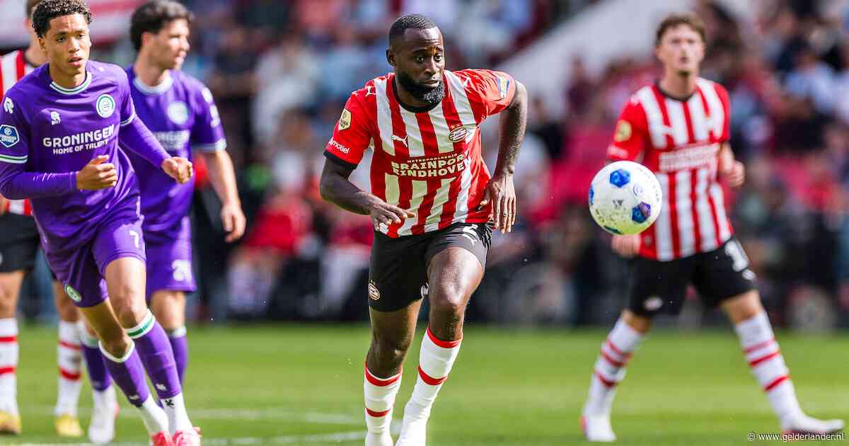 LIVE | Geertruida begint in basis bij kraker Ajax-PSV: bekijk de opstellingen