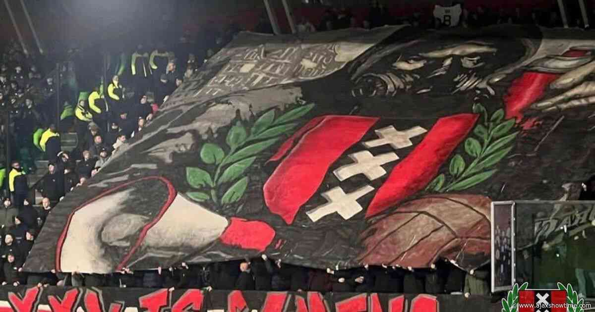 Rondom Ajax: Tifo-actie met megadoek voorbereid op gehele Zuidtribune voor Ajax - PSV