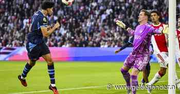 Kansen over en weer bij Ajax-PSV: goals van Pepi en Tolu
