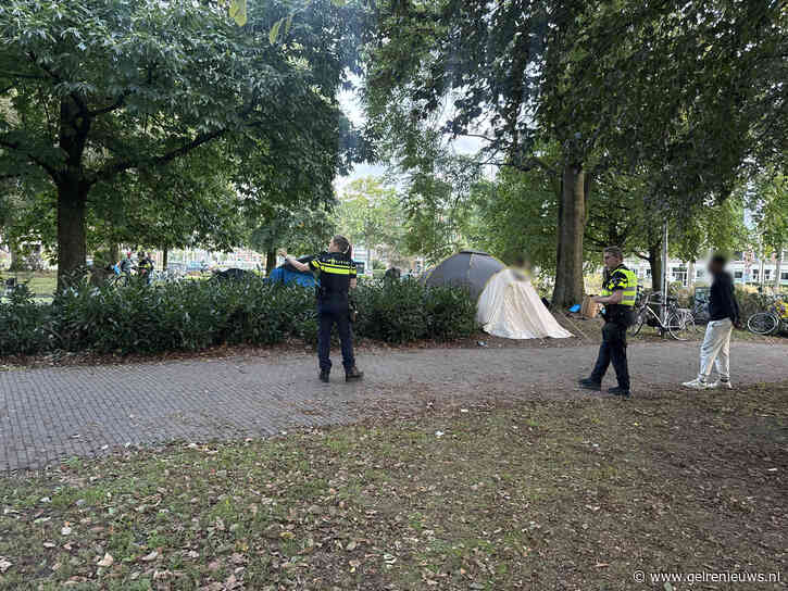 Politie grijpt in bij opstootje op plein