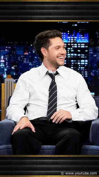 #NiallHoran teaches Jimmy the cereal box game he learned at the dinner party 🤣