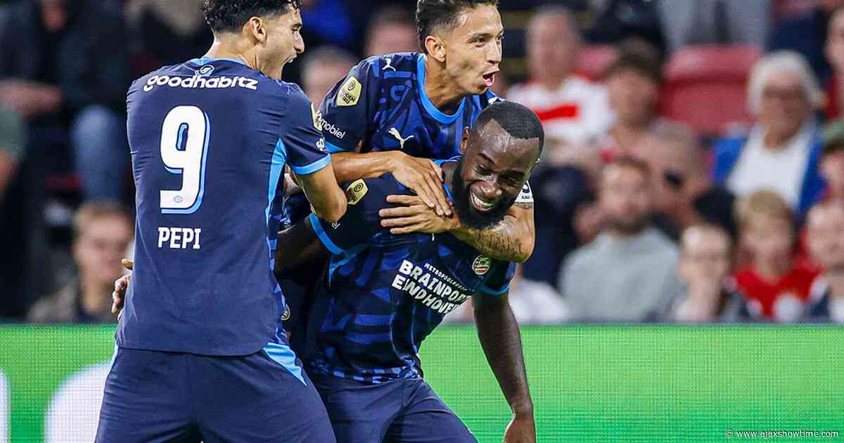 PSV doet Ajax pijn in Johan Cruijff ArenA en bezorgt Míchel eerste nederlaag