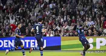 PSV deelt na zinderende clash met Ajax eerste dreun uit in titelstrijd