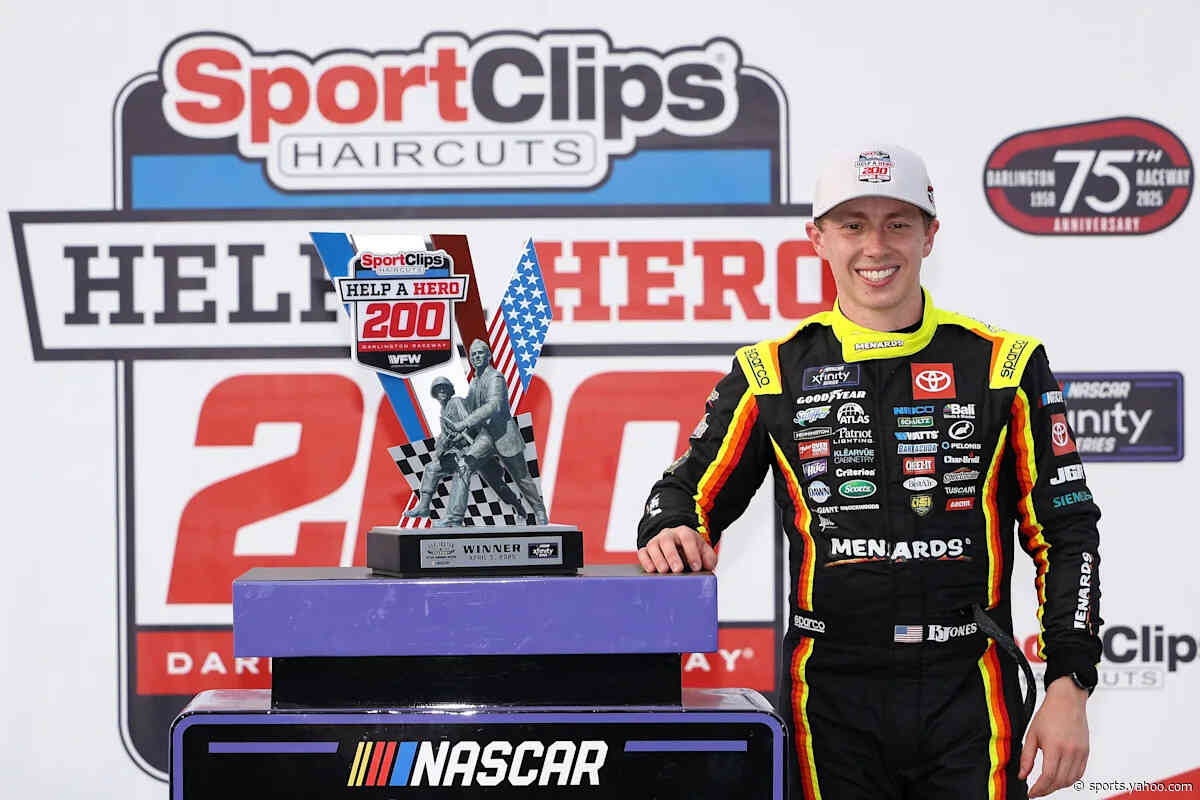 NASCAR purse for O'Reilly Series race at Darlington in September 2026
