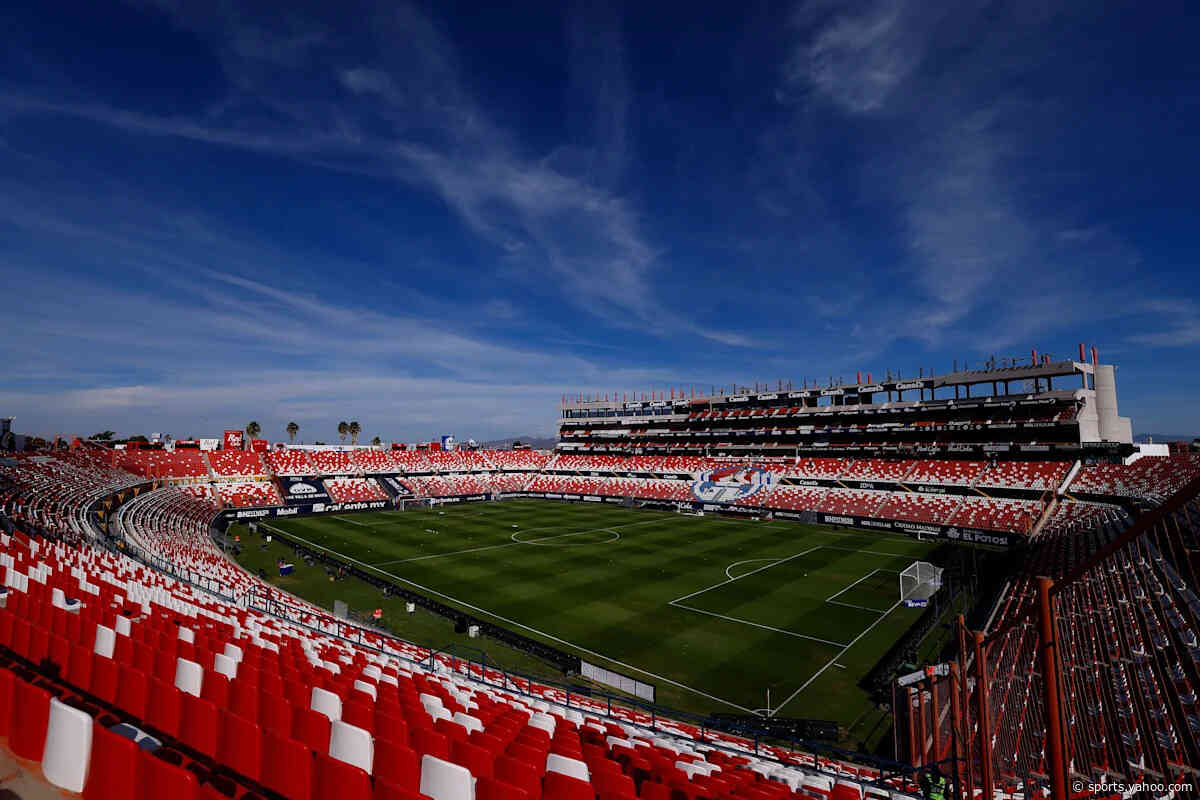 Line-ups set for the San Luis v Chivas clash