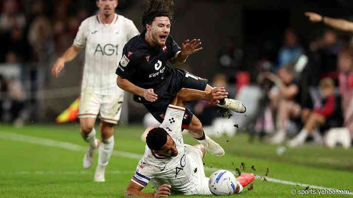 Parkinson says Swansea captain should have seen red