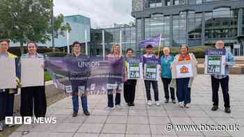 Union calls for new uni leadership after boss sacked