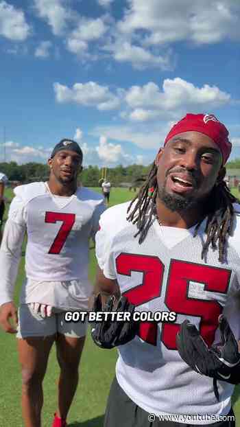 Bijan Robinson & Tyler Goodson debate on who had the better college team 🤣 #collegefootball