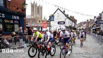 Tour of Britain draws 10,000 visitors to city