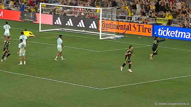 [VIDEO] Gonzalo Tapia anotó golazo en triunfo de Columbus Crew sobre Colorado