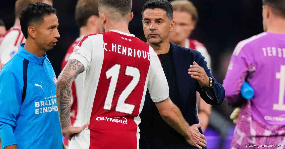 NB: 'Míchel laat Ajax echt beter spelen, maar zijn wisselbeleid is wel een punt van aandacht'