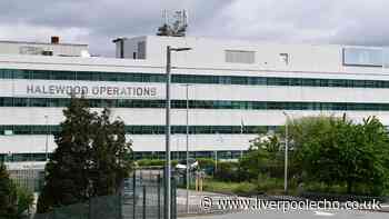 4,000 jobs could be at risk at Jaguar Land Rover as sales fall