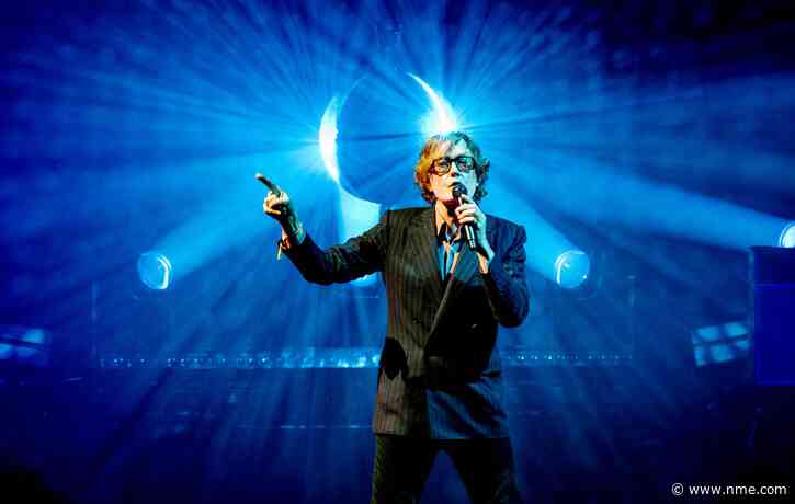 Pulp give ‘Deep Fried in Kelvin’ live live debut and play other deep cuts and rarities for first time in 20-30+ years at last gig “for a while” at End Of The Road 2026