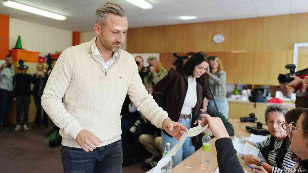 ++ Liveticker zur Sachsen-Anhalt-Wahl: AfD-Spitzenkandidat Siegmund gibt Stimme ab ++