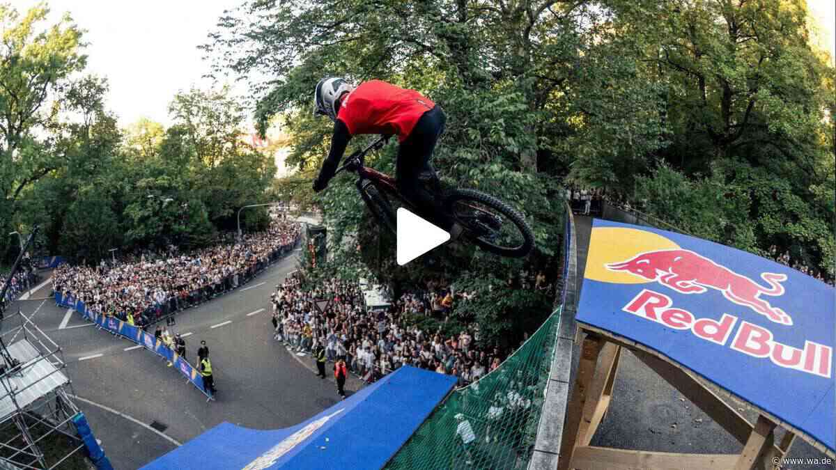 Wilde Sprünge beim Red Bull Cerro Abajo in Stuttgart