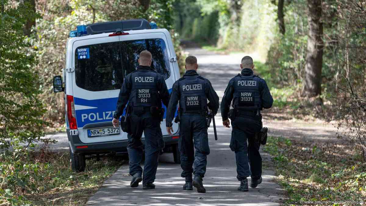 Anschläge auf Stromnetz: Verdächtiger könnte auf Fahrrad unterwegs sein