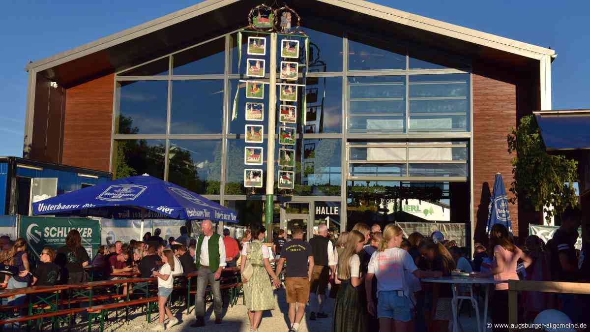 Rockparty, Familienzeit und Gauditurnier: So feierten Jung und Alt beim Hochzeitsfest in Ehekirchen