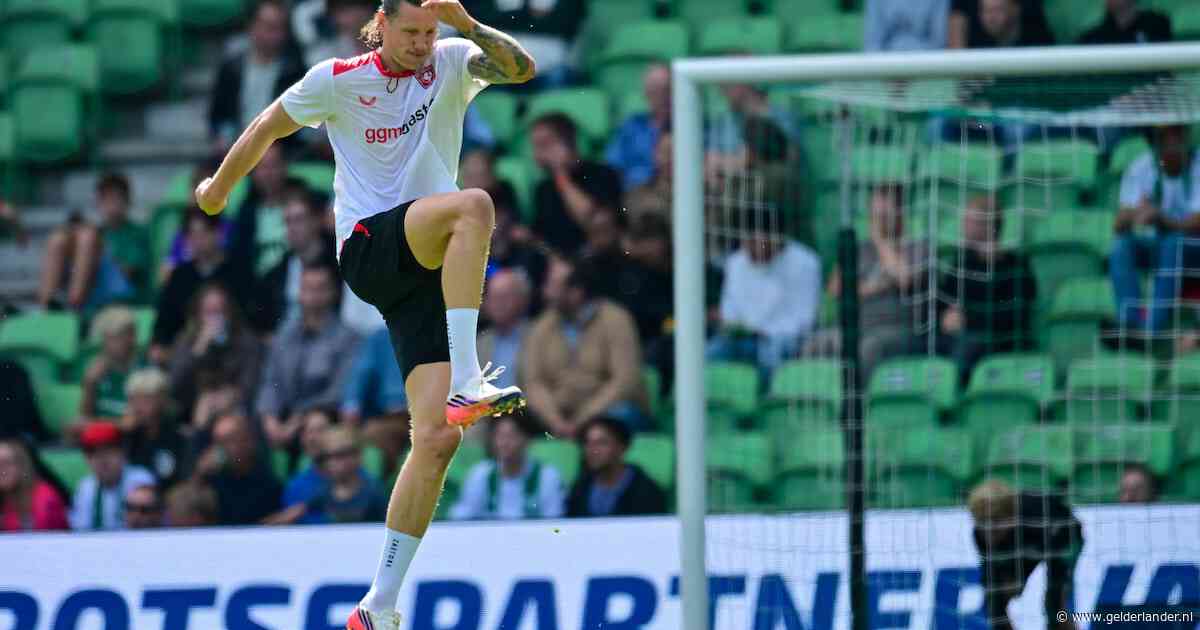 FC Twente snel op voorsprong op bezoek bij Groningen na geklungel van Vaessen