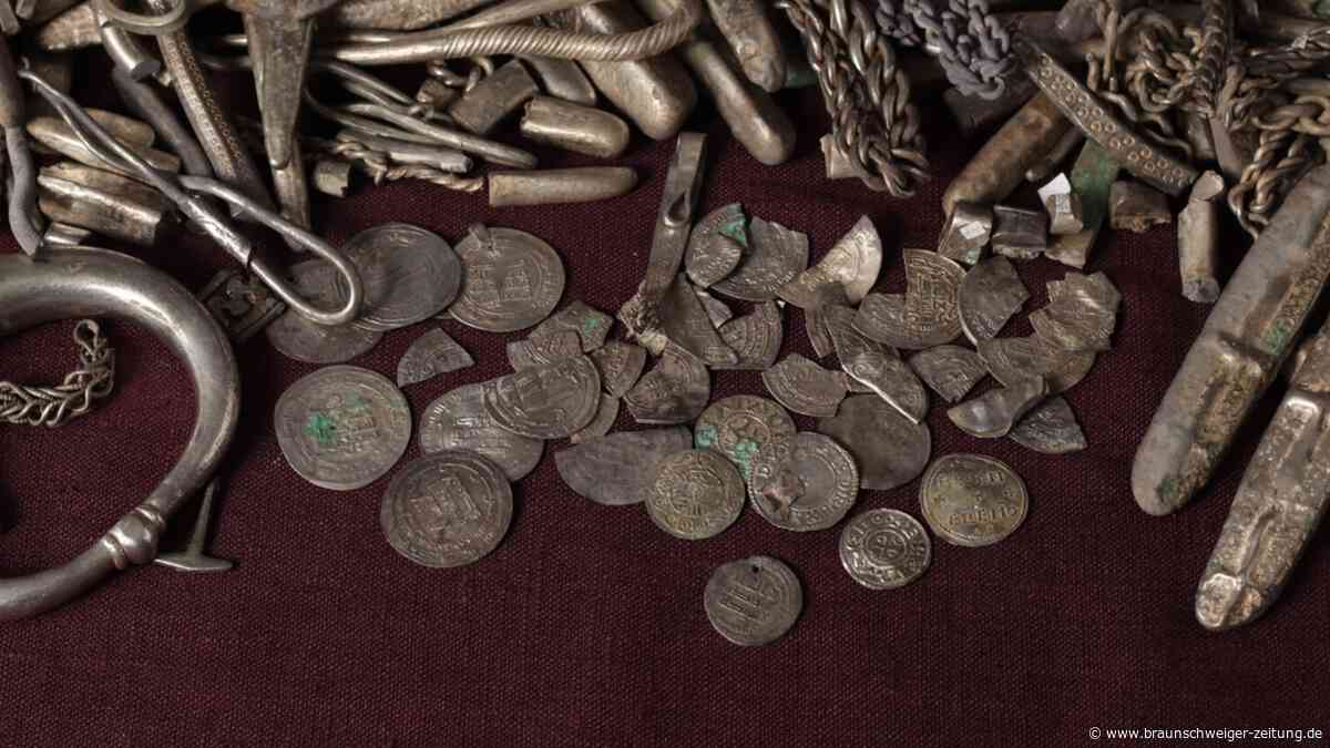 Spektakulär: Dänemarks größter Wikingerschatz im eigenen Garten entdeckt
