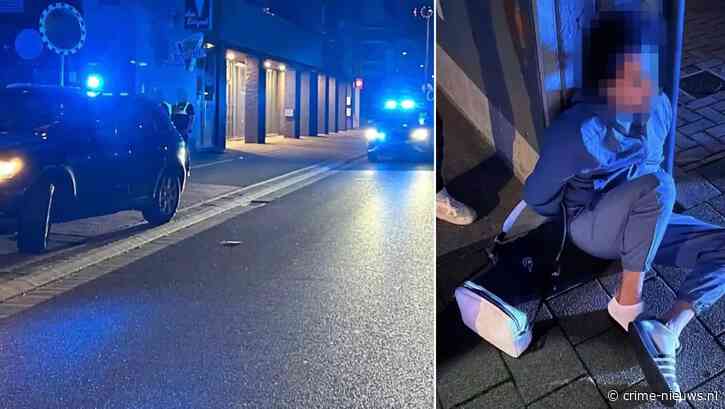 Automobilist in Duitse auto rijdt met 250 km/u naar België en vlucht op slippers voor marechaussee