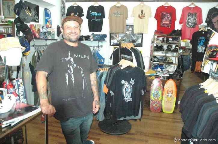 Business Notes: Cobra & Co. Vintage opens on Nicol Street