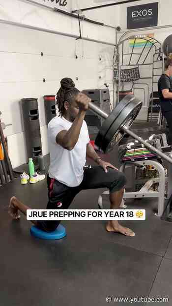 Jrue is locked in for year 18 😤 (viainstagraham0/IG)
