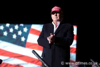 Donald Trump Body Double Rumours: Netizens Claim 'That's Not Trump' After He Appears With Darker Hair