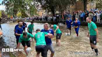 In pictures: River football and rescued cygnets