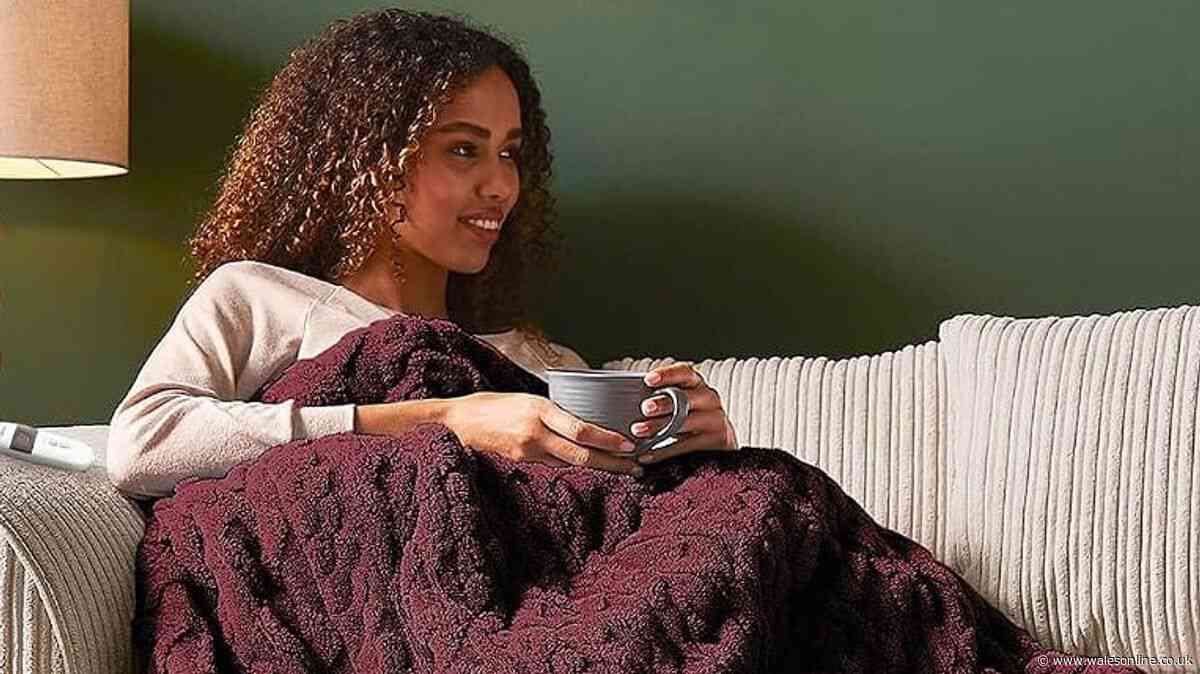Cosy heated throw dubbed 'a must' ahead of energy price hikes now 30% off