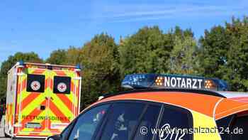 Unfall auf der St2092 am Golfplatz Guttenberg – Motorradfahrer landet in Feld
