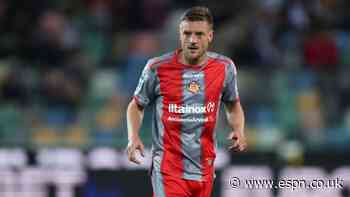 Jamie Vardy joins Burnley on season-long deal