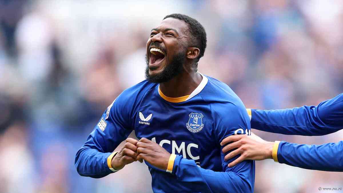 Manchester United grijpt naast zege door prachtgoal Everton in laatste minuut
