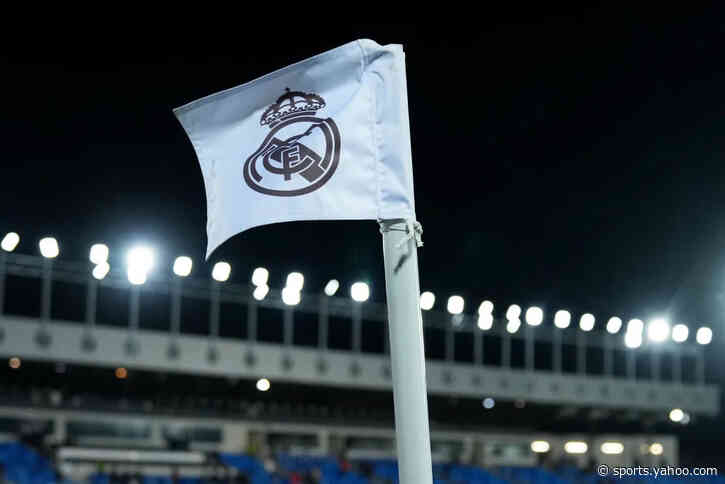🎥 He's lost the plot: Madrid fans rage over elbow on academy player