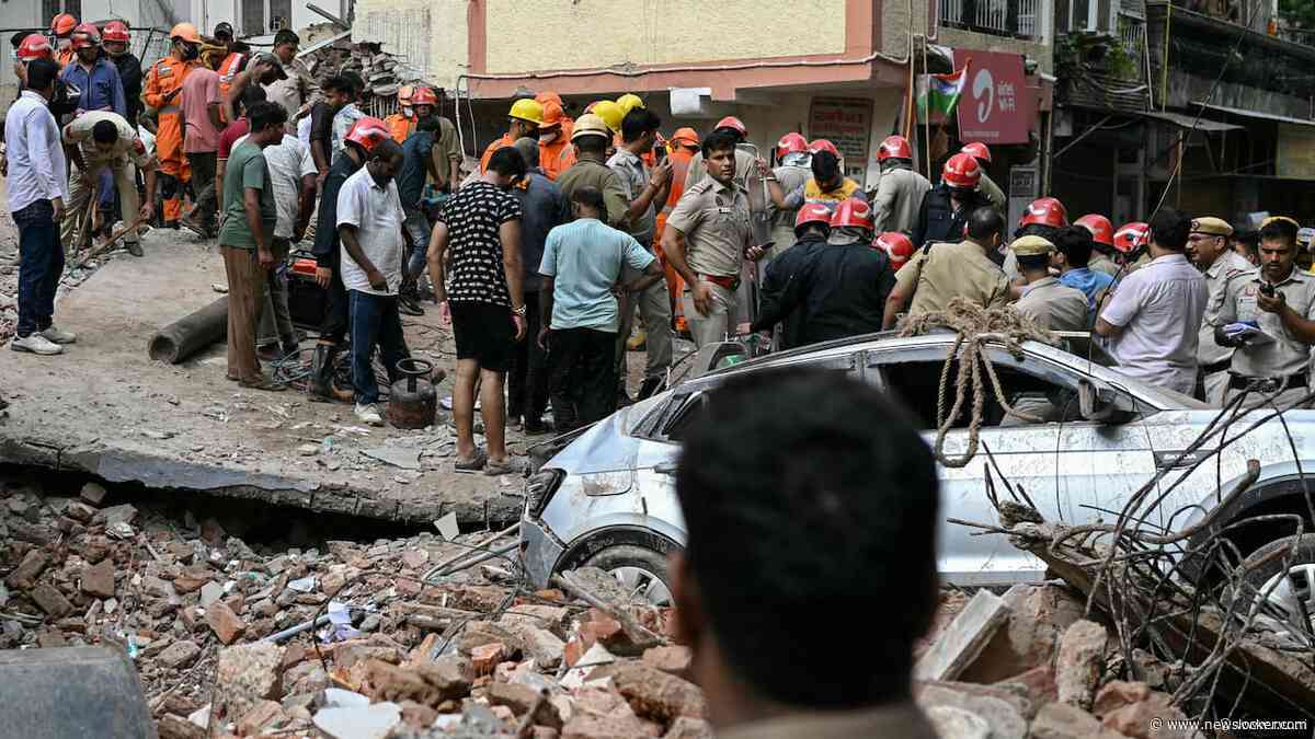 Tientallen studenten vermoedelijk vast in ingestort wooncomplex  in Delhi