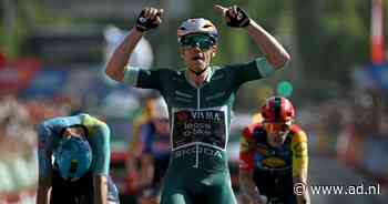 Weer feest voor Visma in Vuelta: Wout van Aert verslaat medevluchters in sprint en boekt tweede ritzege