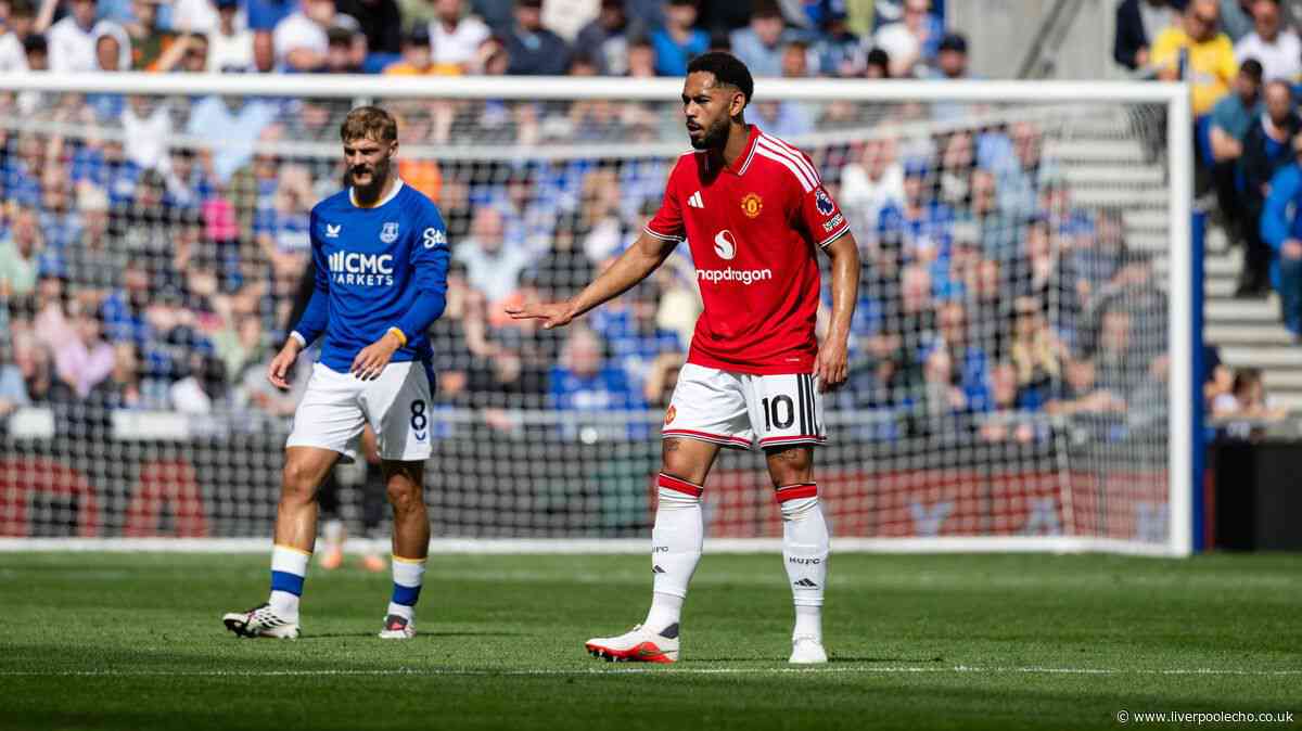 Everton handed instant penalty verdict after Man Utd VAR decision