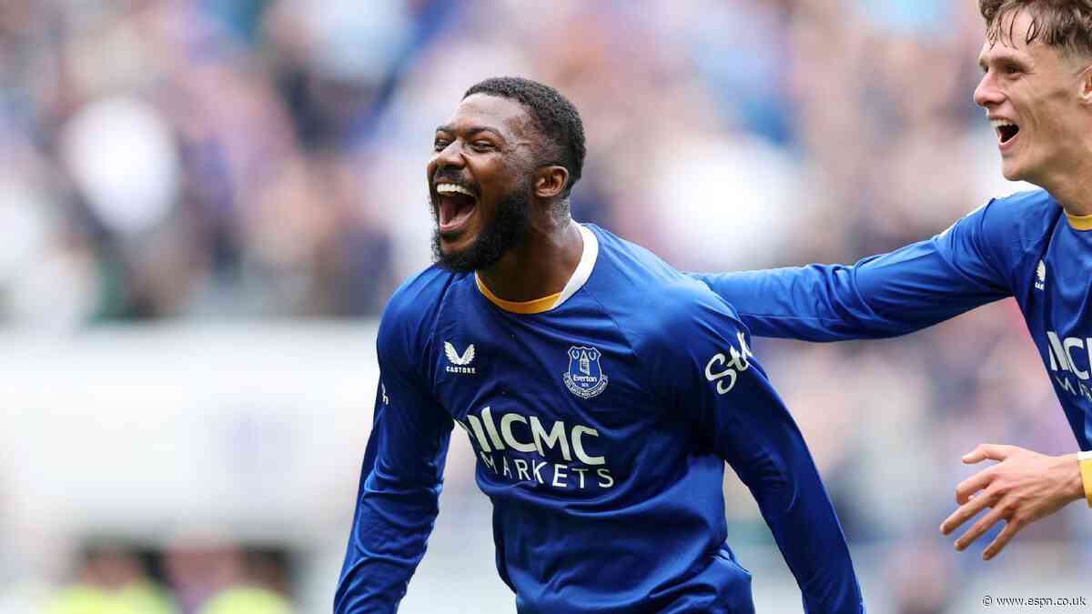 Everton snatch point against Man Utd in thriller