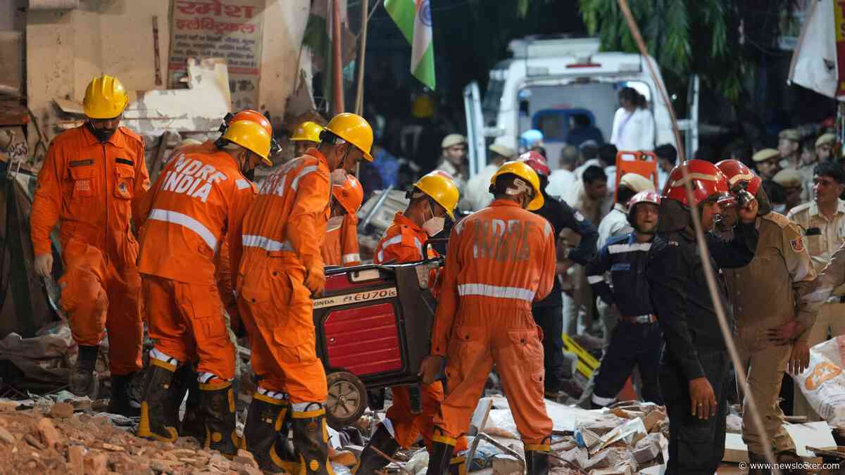 Doden na instorten gebouw in New Delhi