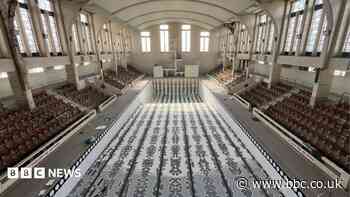 Huge wallpaper artwork on display in Aberdeen's art deco swimming pool