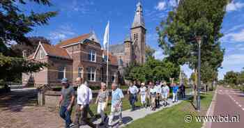 Spullen van Heise kerk naar Veghel gebracht: ‘Geen plechtige processie, gewoon gezellig wandelen’