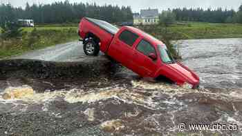 'It looked like a puddle': Tow truck driver kept busy by huge N.S. rainfall