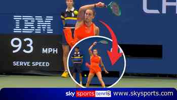 'Don't think I've ever seen that' - Two bizarre missed returns from Sabalenka!
