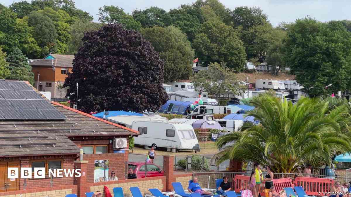 'Unbelievable pong' plagues holiday park for years