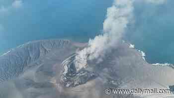 Volcano eruption leaves 150,000 passengers stranded and hundreds of flights cancelled in Indonesia